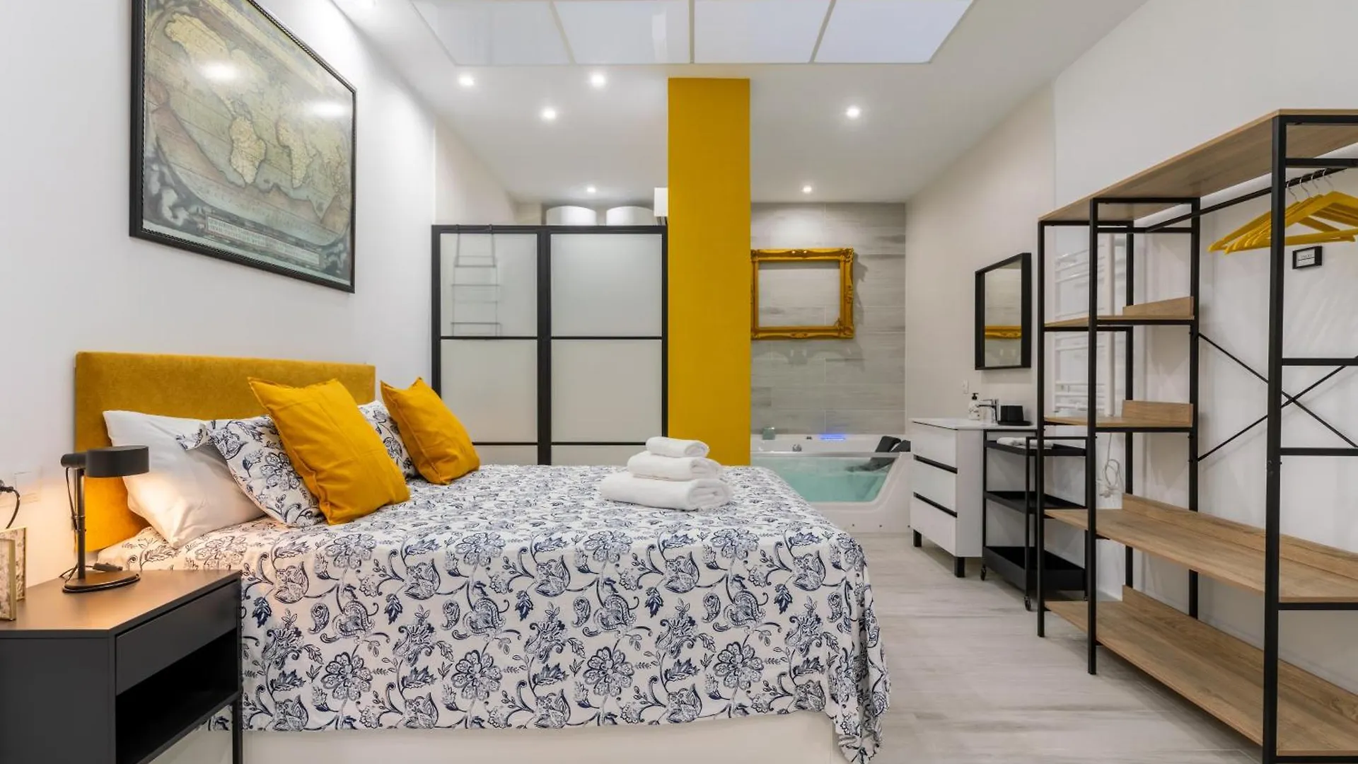 Lp2 Loft Timeless Suite Sevilla En Pareja 0*, Севилья Испания